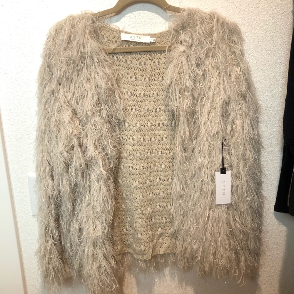 🎉Blk Friday sale!🛍NWT ASTR The Label Shaggy Sweater